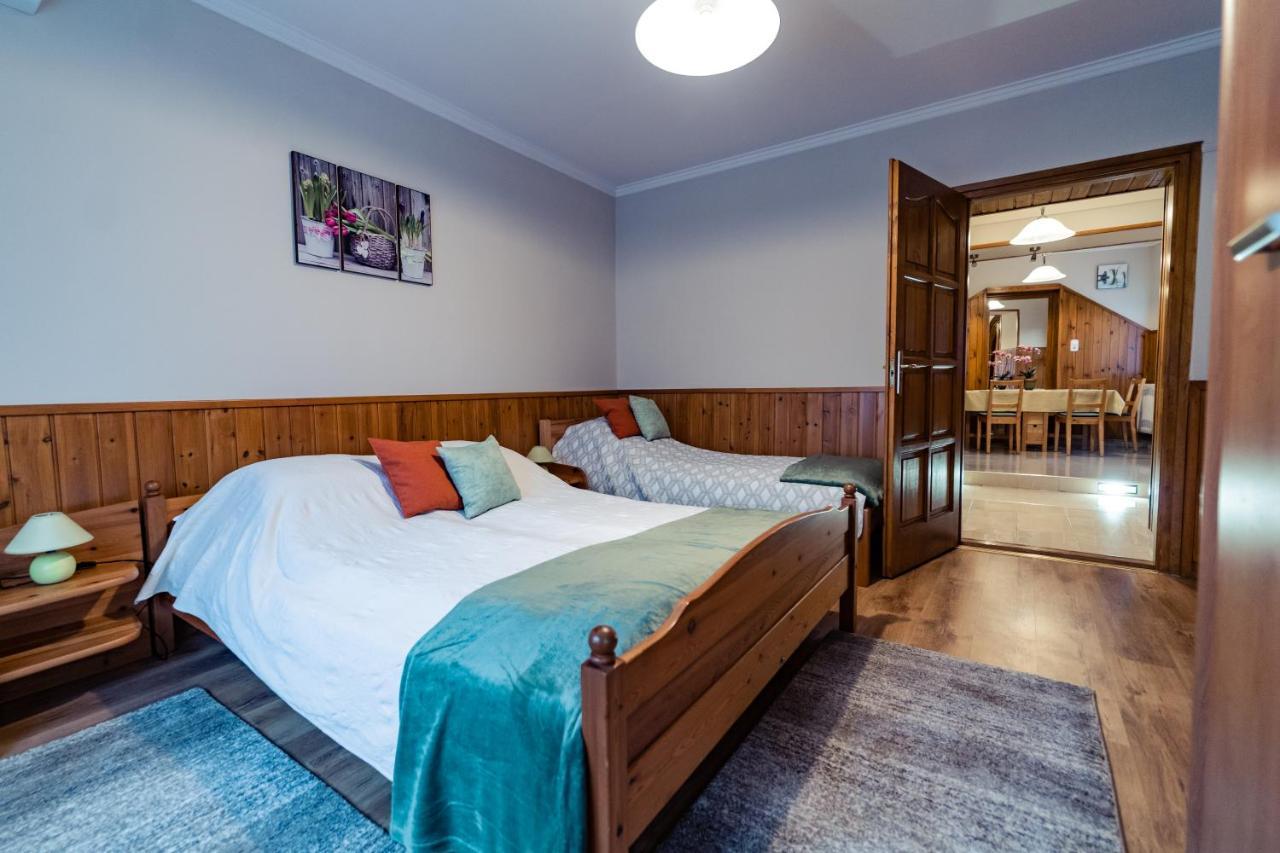 Estike Apartman Gyula Zewnętrze zdjęcie